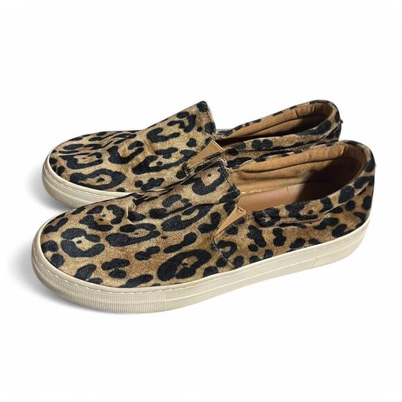 Velvet leopard print slip ons - Picture 2 of 8